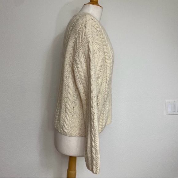Vintage Women's Cream Thick Cable Knit Button Chunky Cardigan Size Large Classic - Picture 4 of 14